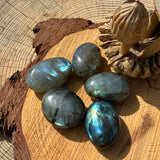 Κολιέ μενταγιόν Z ARRON DESIGN Serenity Moonstone από χάλκινο σύρμα