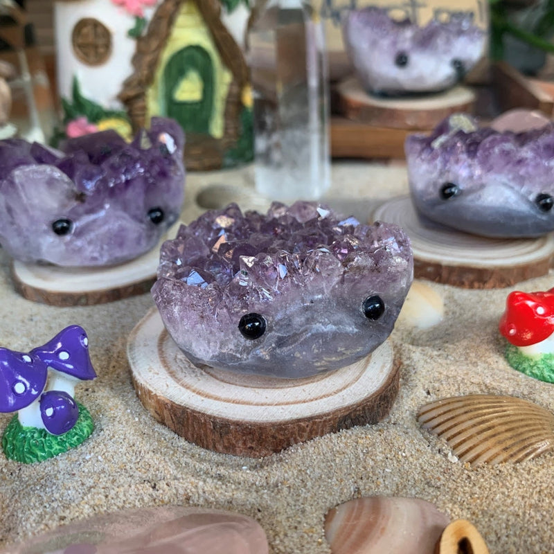 ADOPT ME! Amethyst Cluster Hedgehog Pet - carving