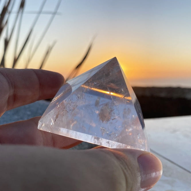 Quartz Pyramid - Medium - pyramids