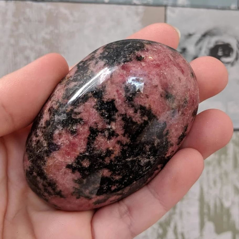 Rhodonite Palmstone - palmstone