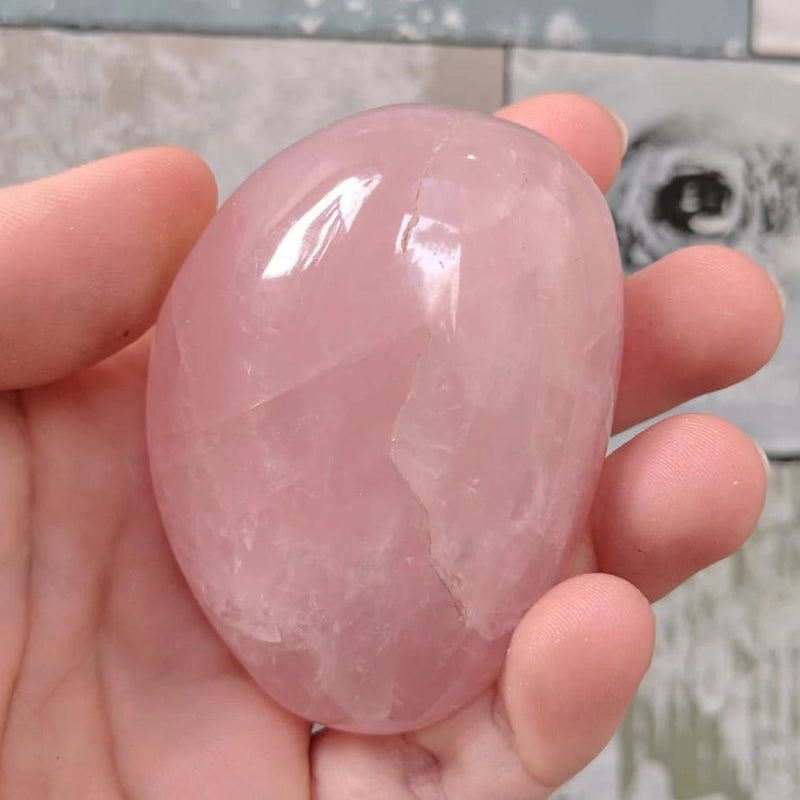 Rose Quartz Palmstone - palmstone