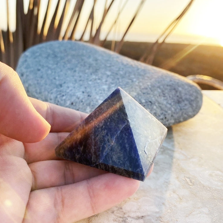 Sodalite Pyramid - Medium - pyramids